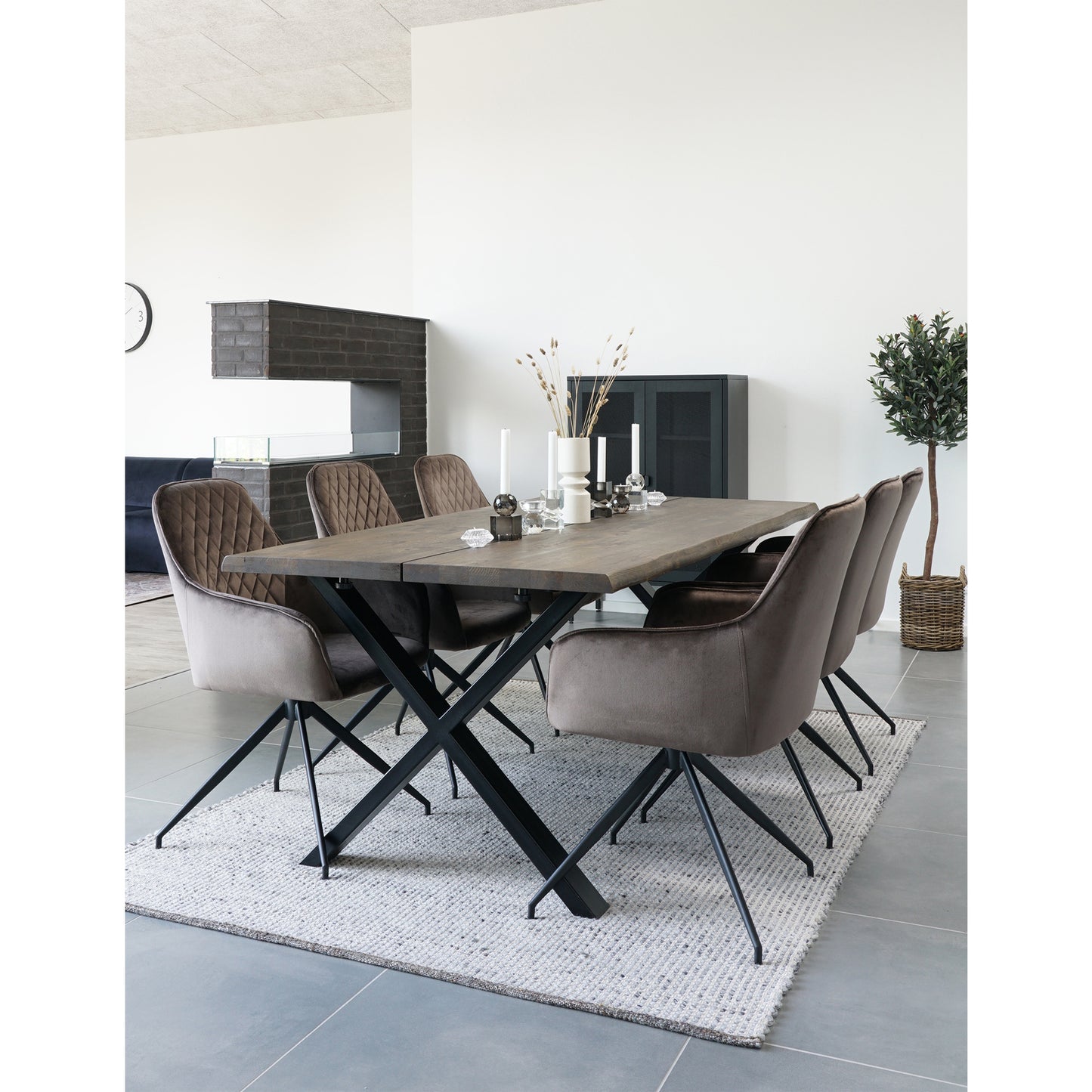 Harbo Spisebordsstol Med Drejefod - Spisebordsstol Med Drejefod, Velour, Mushroom, Sorte Ben, Hn1208 ⎮ 5713917015252 ⎮ 1001168