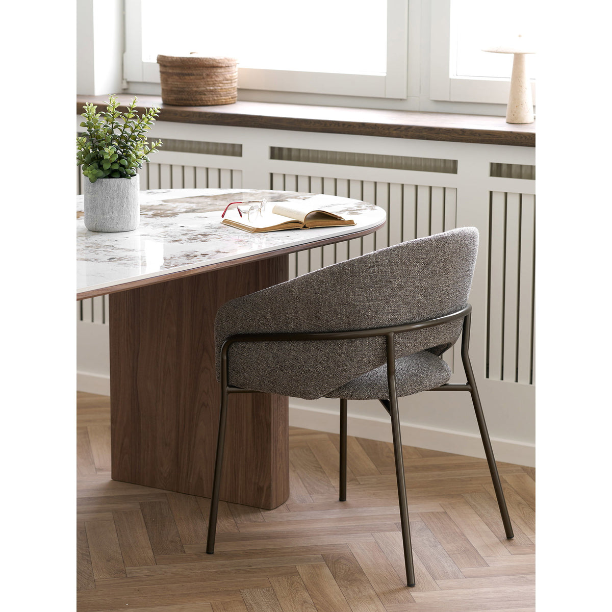 Costa Spisebordsstol - Spisebordsstol, Mørkegrå, Gunmetal Grå Ben Hn1353 ⎮ Sæt af 2 stk. ⎮ 5713917046874 ⎮ 1002030