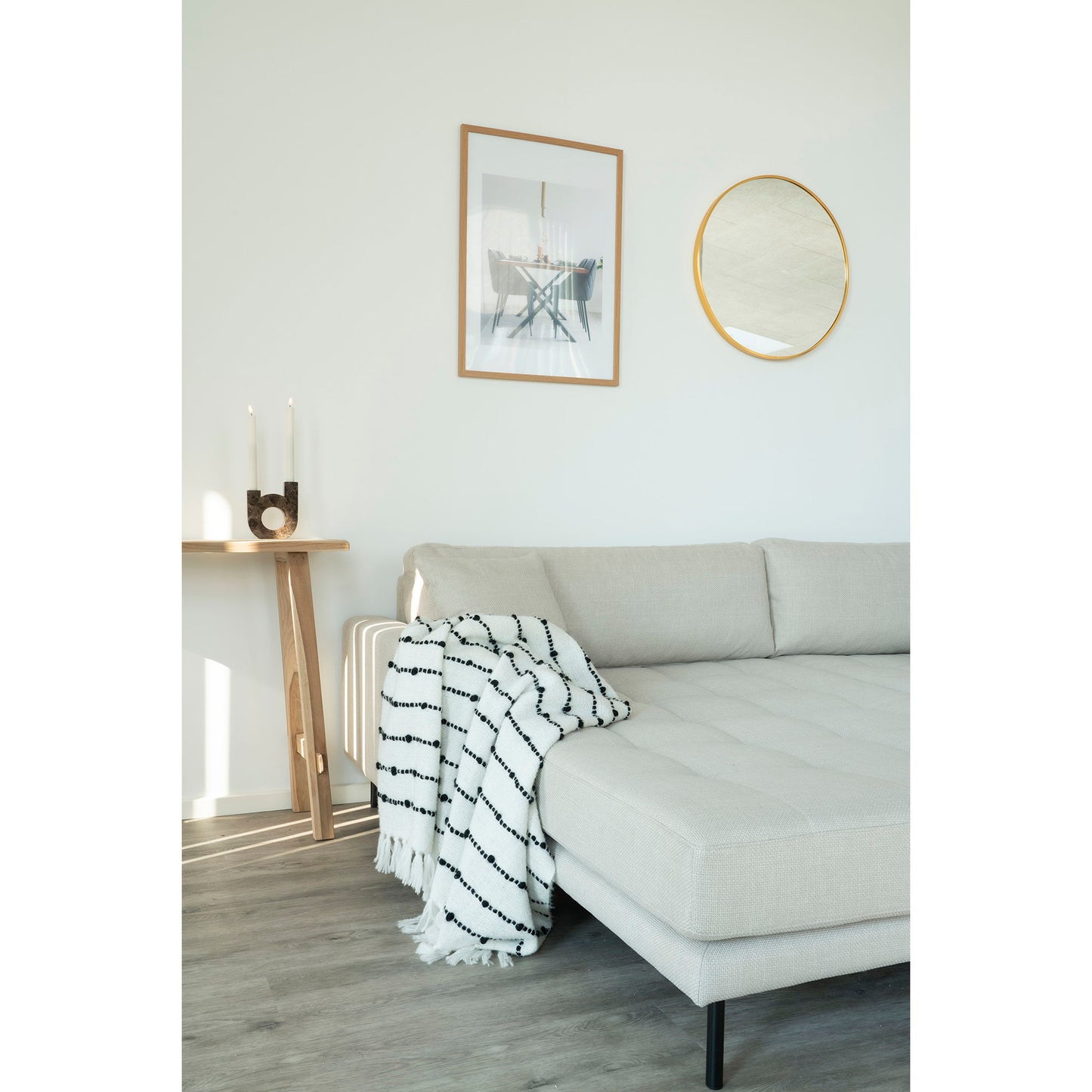 Lido Lounge Sofa - Lounge Sofa, Venstrevendt I Beige Med Fire Puder Og Sorte Stål Ben, Hn1025 ⎮ 5713917018819 ⎮ 1301495