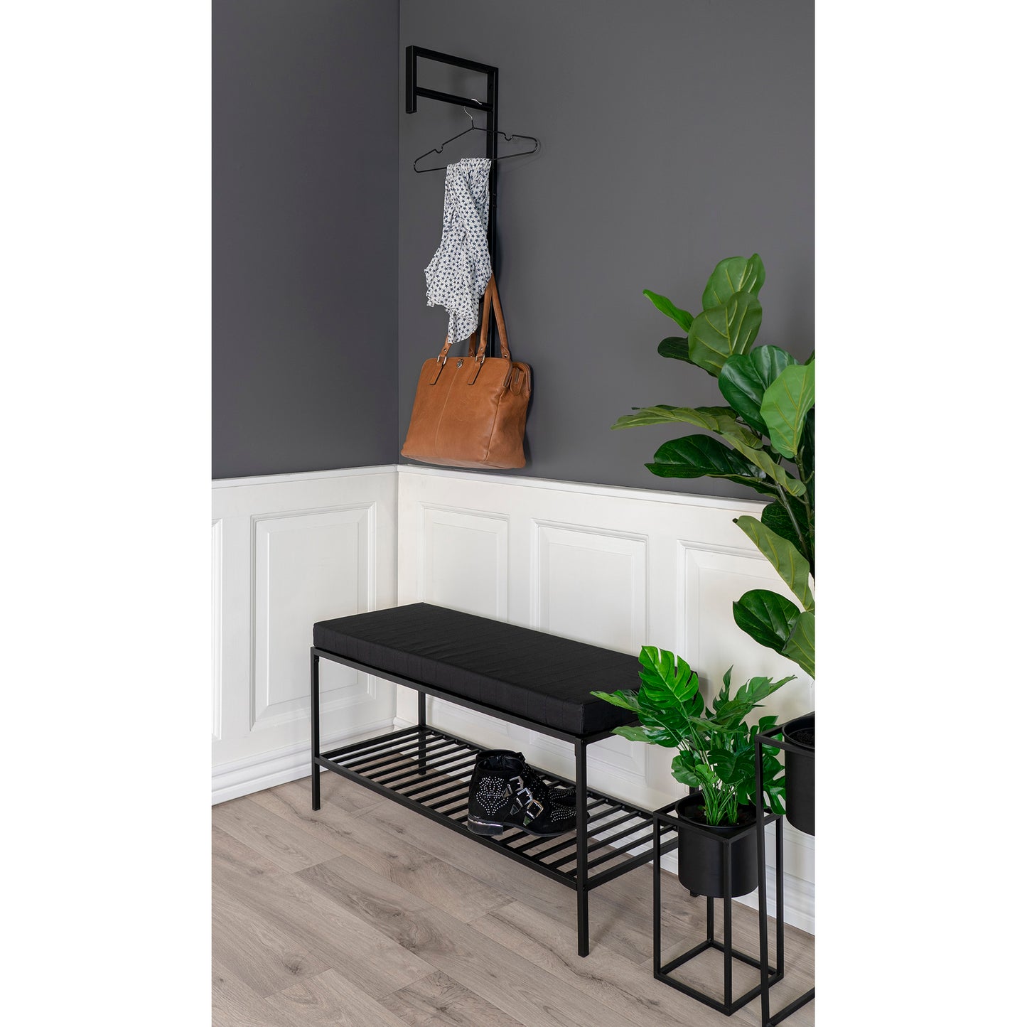 Vita Bænk - Bænk Med Hylde Og Hynde, Sort Med Sorte Ben, 100X36X48,5 Cm ⎮ 5713917008919 ⎮ 1401250