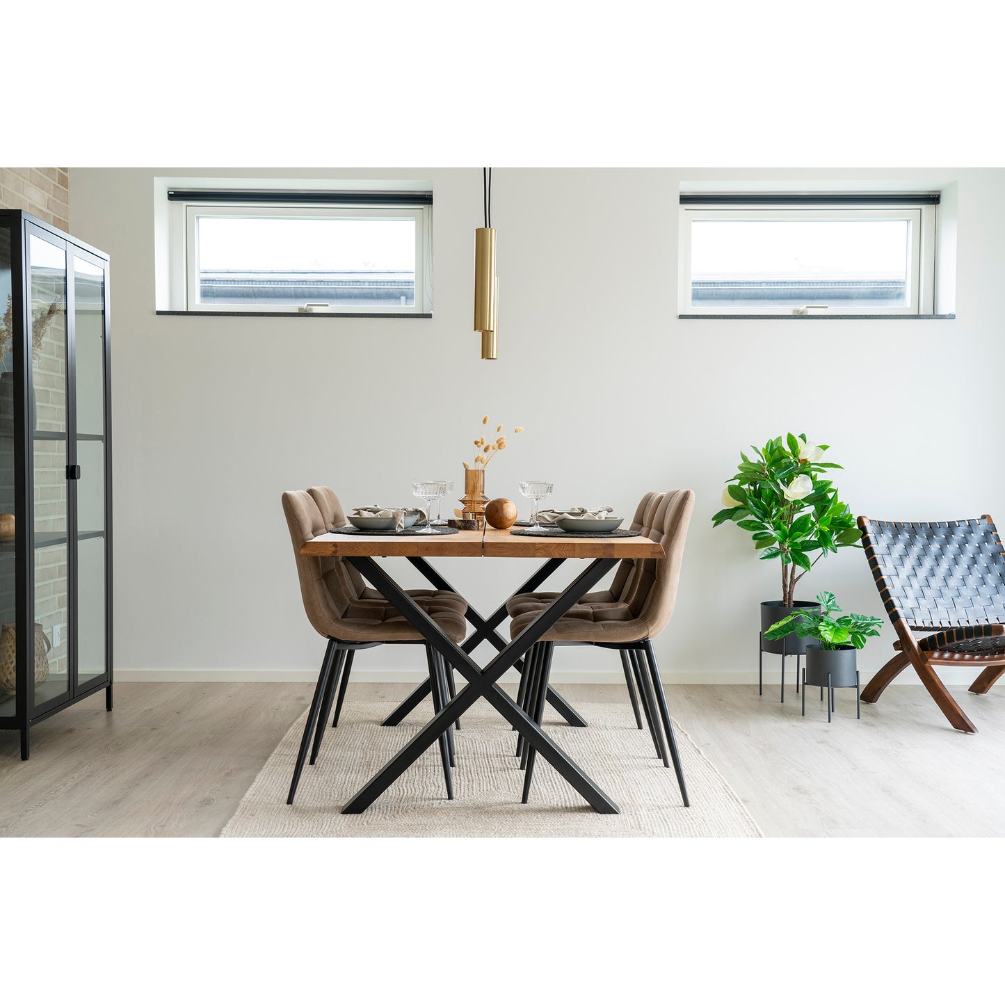 Toulon Spisebord - Spisebord Med Bølget Kant, Egetræ, Natur, Forberedt Til Tillægsplader 95X140X75 Cm ⎮ 5713917004942 ⎮ 2201500