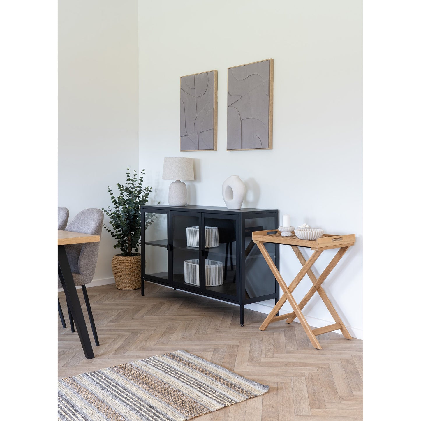 Brisbane Skænk - Skænk, 3 Glaslåger, Stål, Sort 140X40X85 Cm ⎮ 5713917018536 ⎮ 3001050