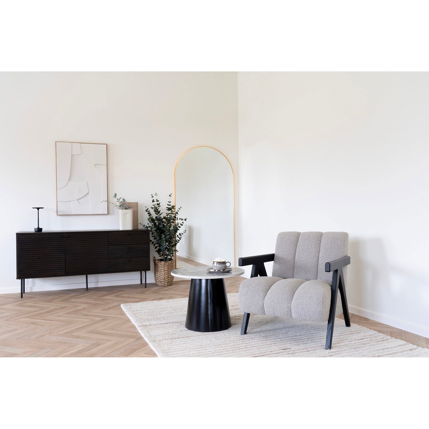 Kyoto Skænk - Skænk, 3 Skuffer, 2 Låger, Egefiner, Smoked, Sorte Metalben 150X40X74 Cm ⎮ 5713917038312 ⎮ 3101015
