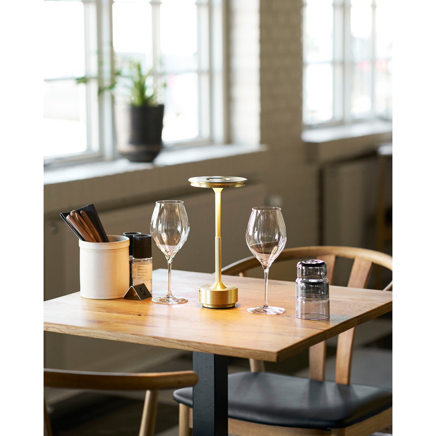 Lyneham Bordlampe - Bordlampe, Genopladelig, Metal, Messing ⎮ 5713917033881 ⎮ 6405226