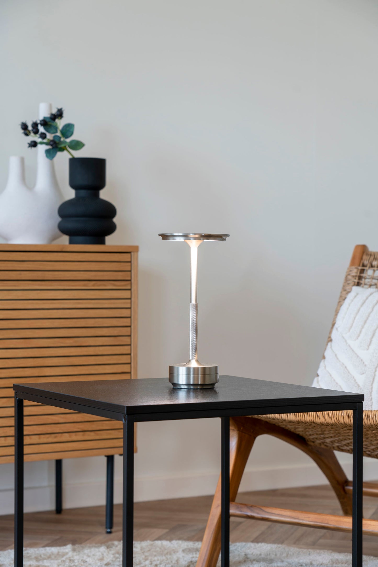 Lyneham Bordlampe - Bordlampe, Metal, Genopladelig, Sølv ⎮ 5713917033935 ⎮ 6405227
