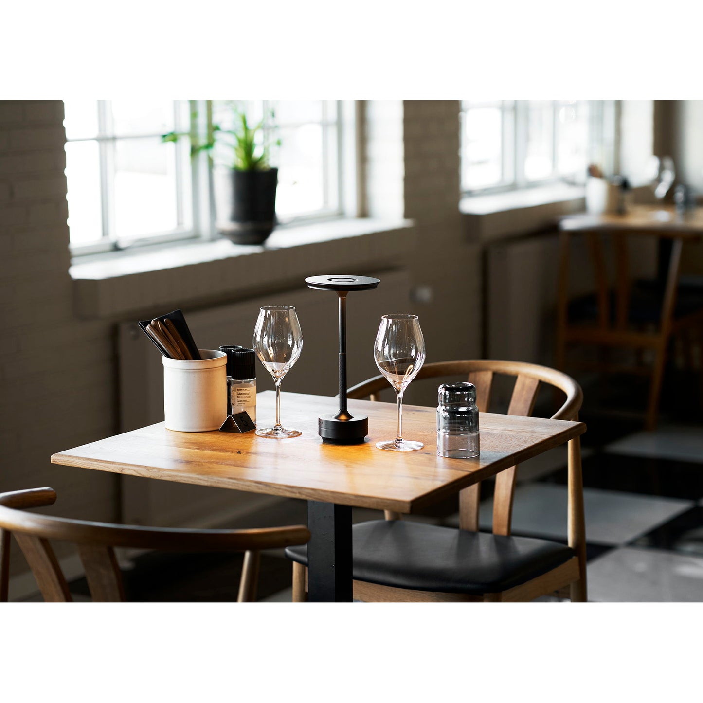 Lyneham Bordlampe - Bordlampe, Metal, Genopladelig, Sort ⎮ 5713917033942 ⎮ 6405228