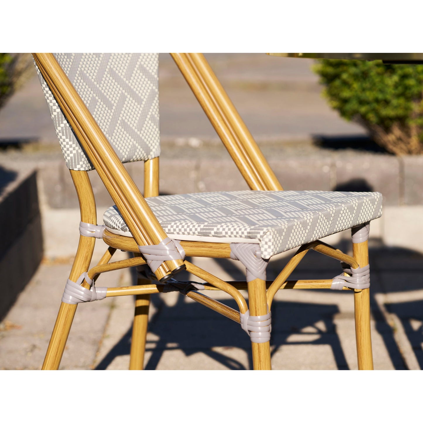 Lauria Spisebordsstol - Spisebordsstol, Aluminium/Textilene, Hvid, Grå, Bambuslook Ben ⎮ 5713917039555 ⎮ 7001186