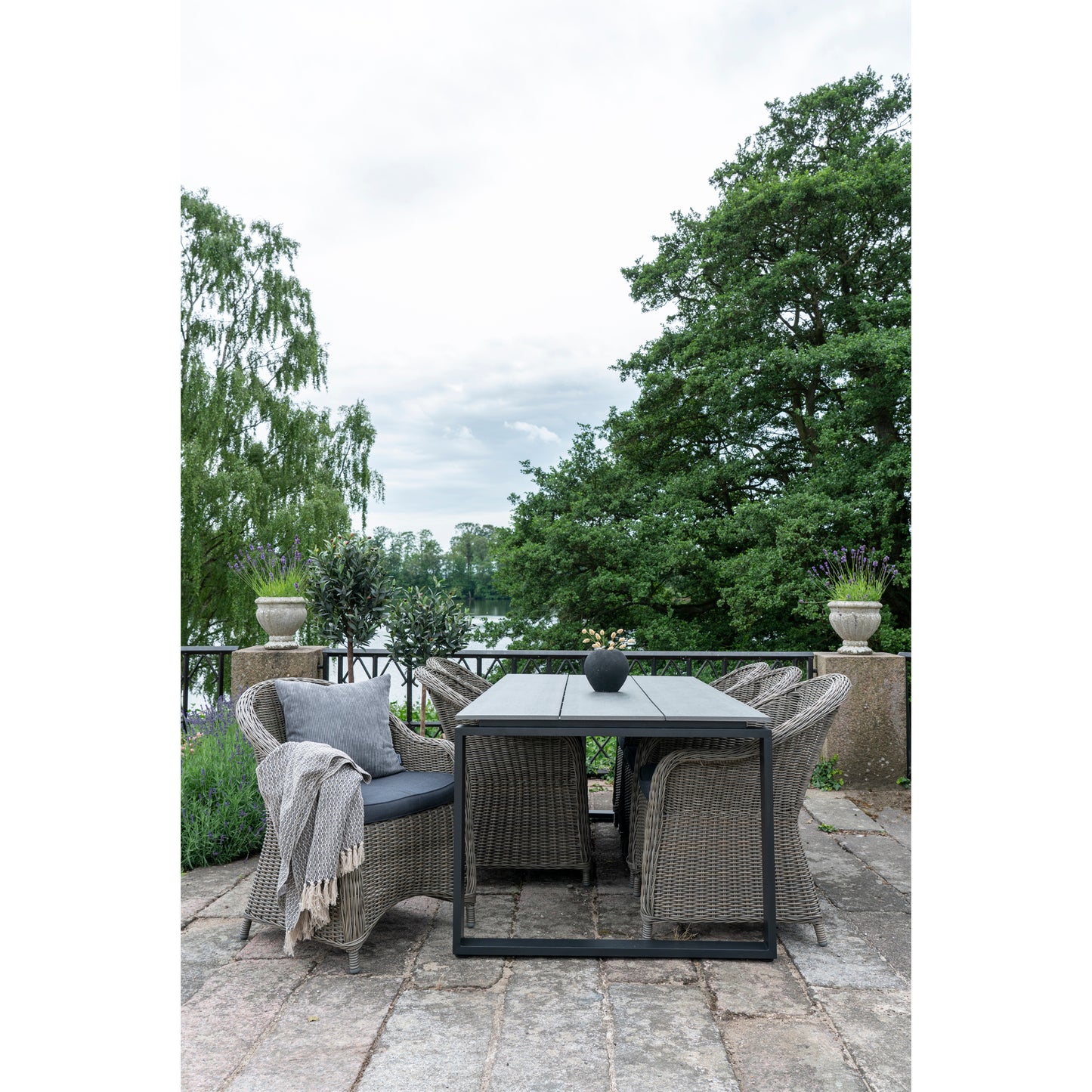 Denver Spisebord - Spisebord Med Bordplade I Grå Nonwood Og Sorte Ben 210X100X75 Cm ⎮ 5713917003884 ⎮ 7501022
