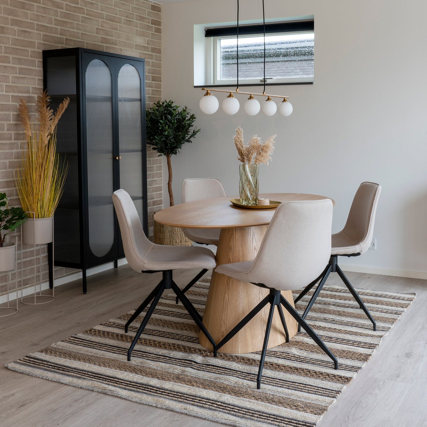 Volos Og Toledo Havemøbelsæt - Spisebord Og 8 Spisebordsstole ⎮ 5713917033621 ⎮ 7772020-S