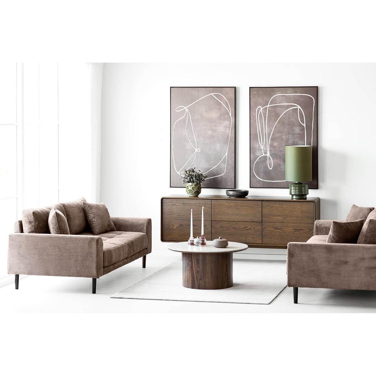 Lido 3 Personers Sofa - 3 Personers Sofa, Brun Fløjl Med To Puder Og Sorte Træben, Hn1423 ⎮ 5713917048984 ⎮ 1250010 