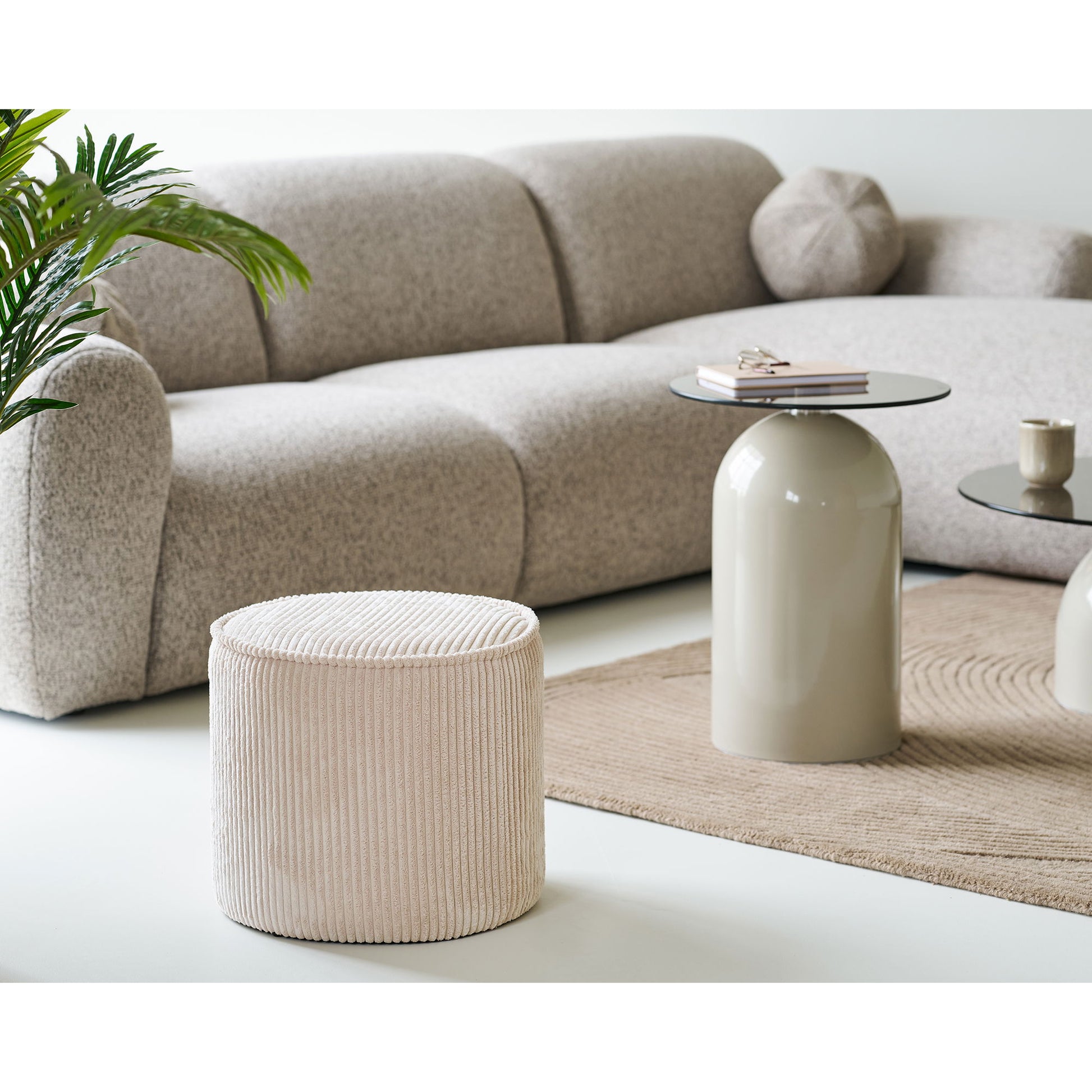 Taupo Puf - Puf, Fløjl, Beige Ø40X35 Cm, Hn1424 ⎮ 5713917041961 ⎮ 1501245 