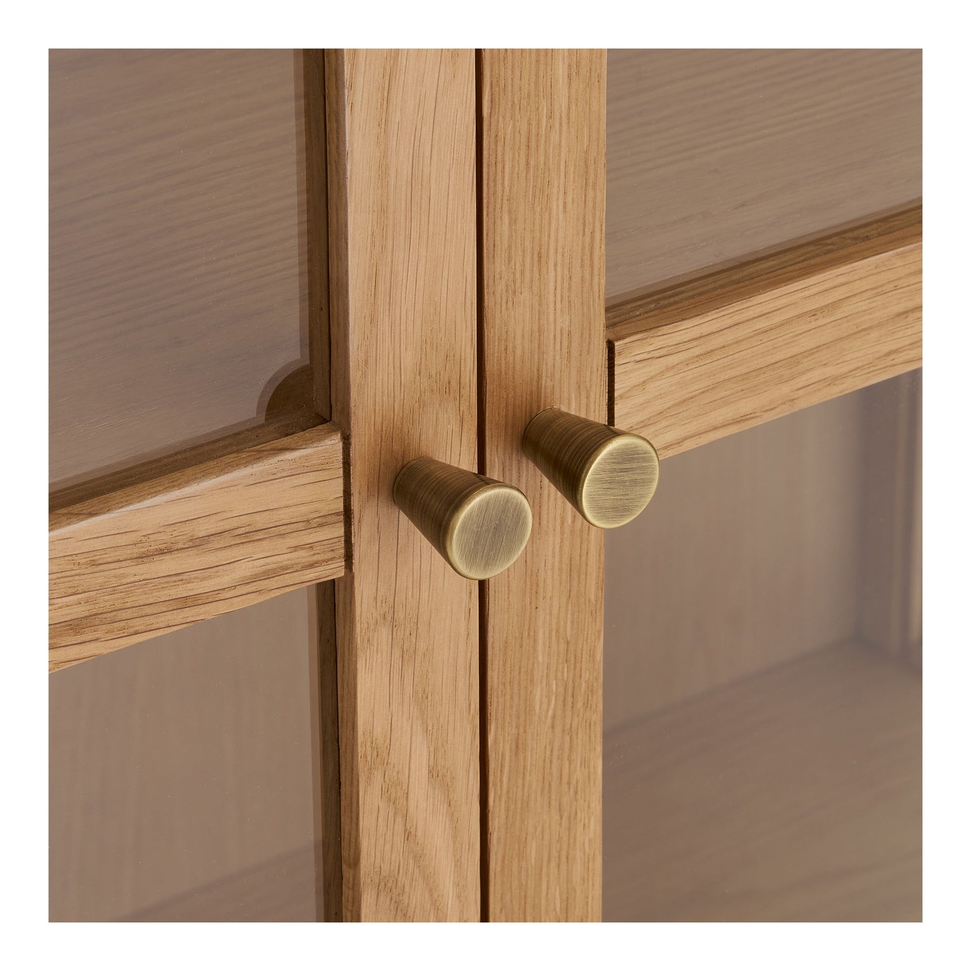 Zamora Vitrineskab - Vitrineskab, 2 Glaslåger, 3 Hylder, Eg/Egefiner/Hærdet Glas, Natur 40X90X180 Cm ⎮ 5713917040544 ⎮ 3001502 