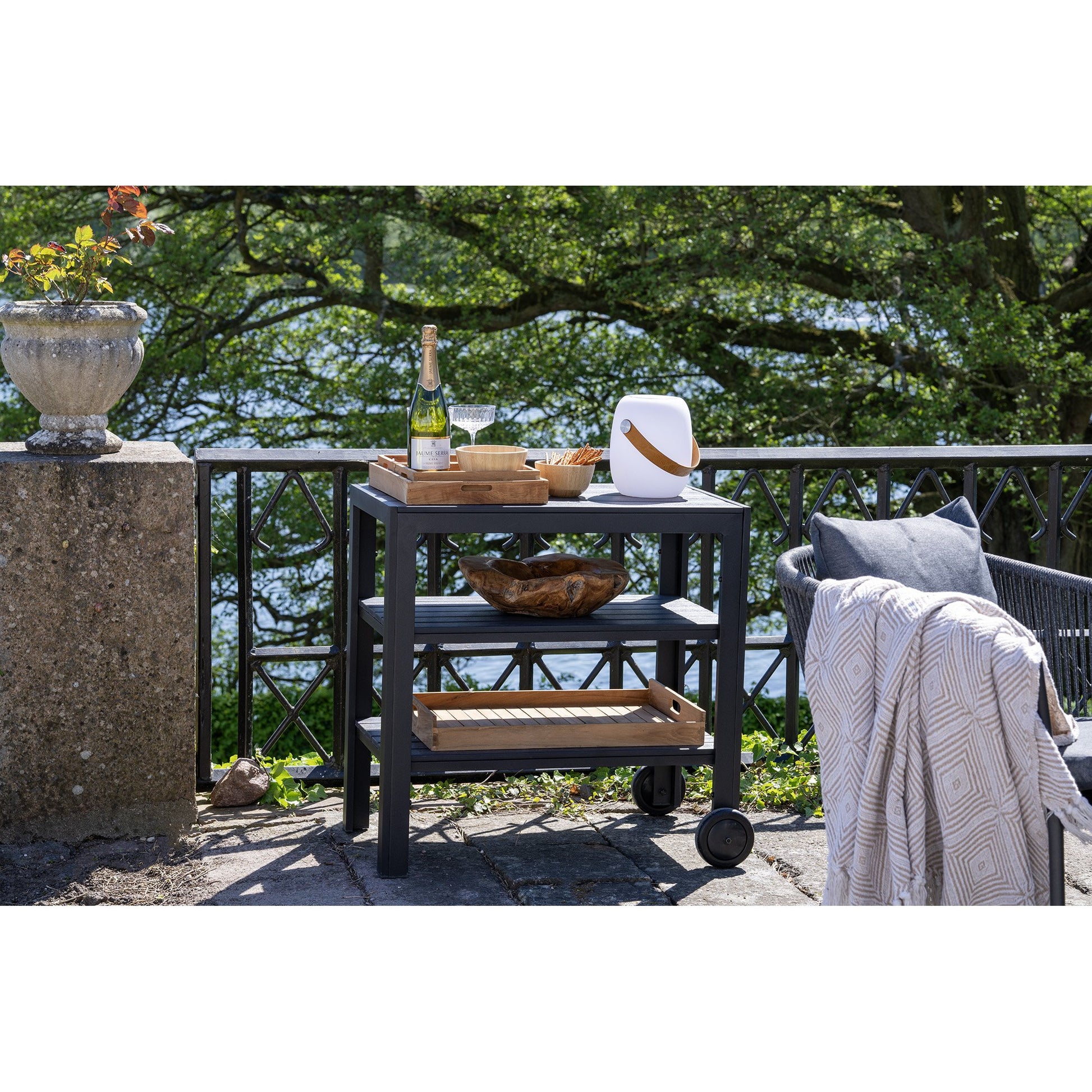 Cardiff Led Lampe - Lampe Med Læder Strop, Bluetooth Højtaler, Genopladelig, Hvid ⎮ 5713917028399 ⎮ 6405180 