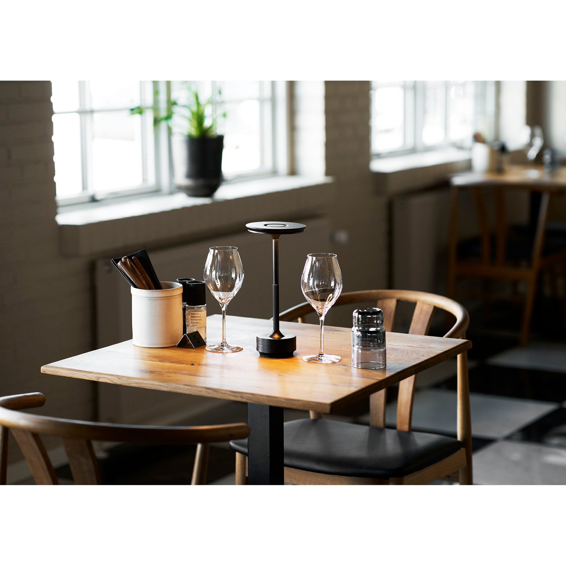 Lyneham Bordlampe - Bordlampe, Metal, Genopladelig, Sort ⎮ 5713917033942 ⎮ 6405228 