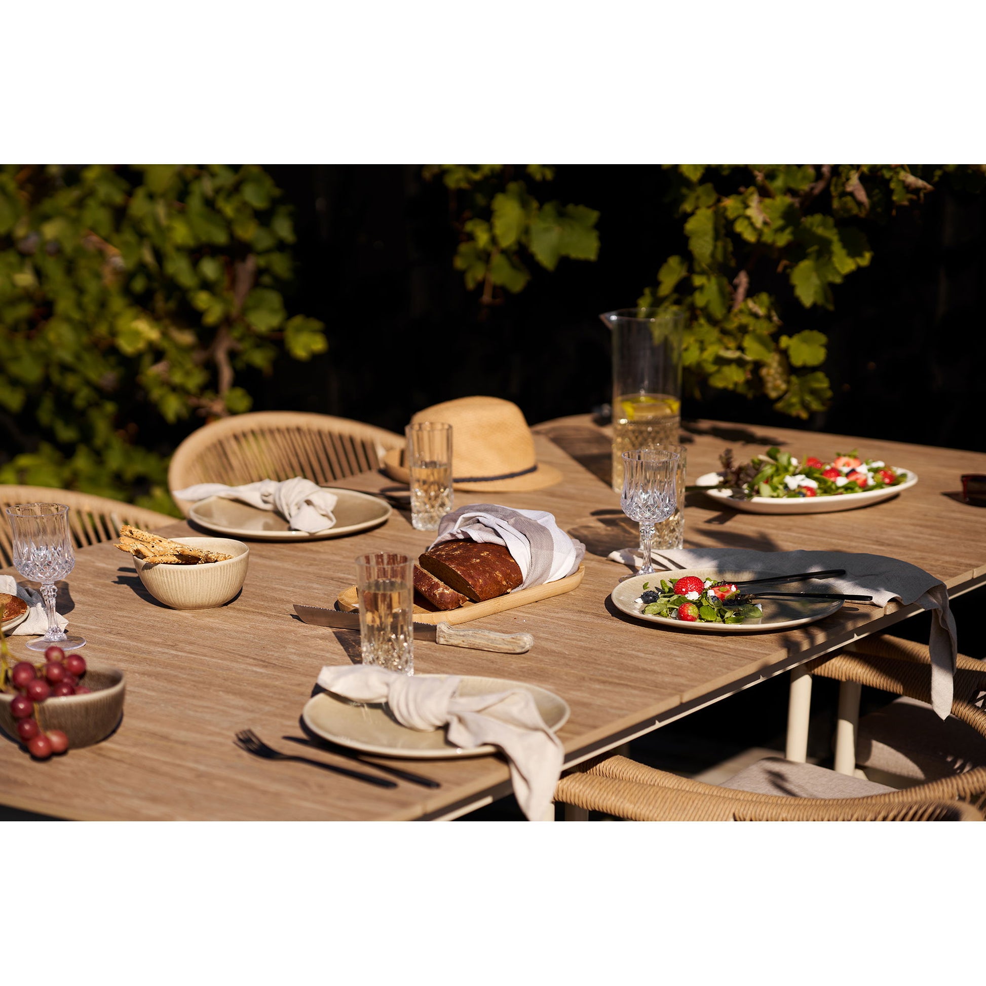 Abela Spisebord - Spisebord, Aluminium/Nonwood, Sand/Natur 100X200X74 Cm ⎮ 5713917041770 ⎮ 7501156 