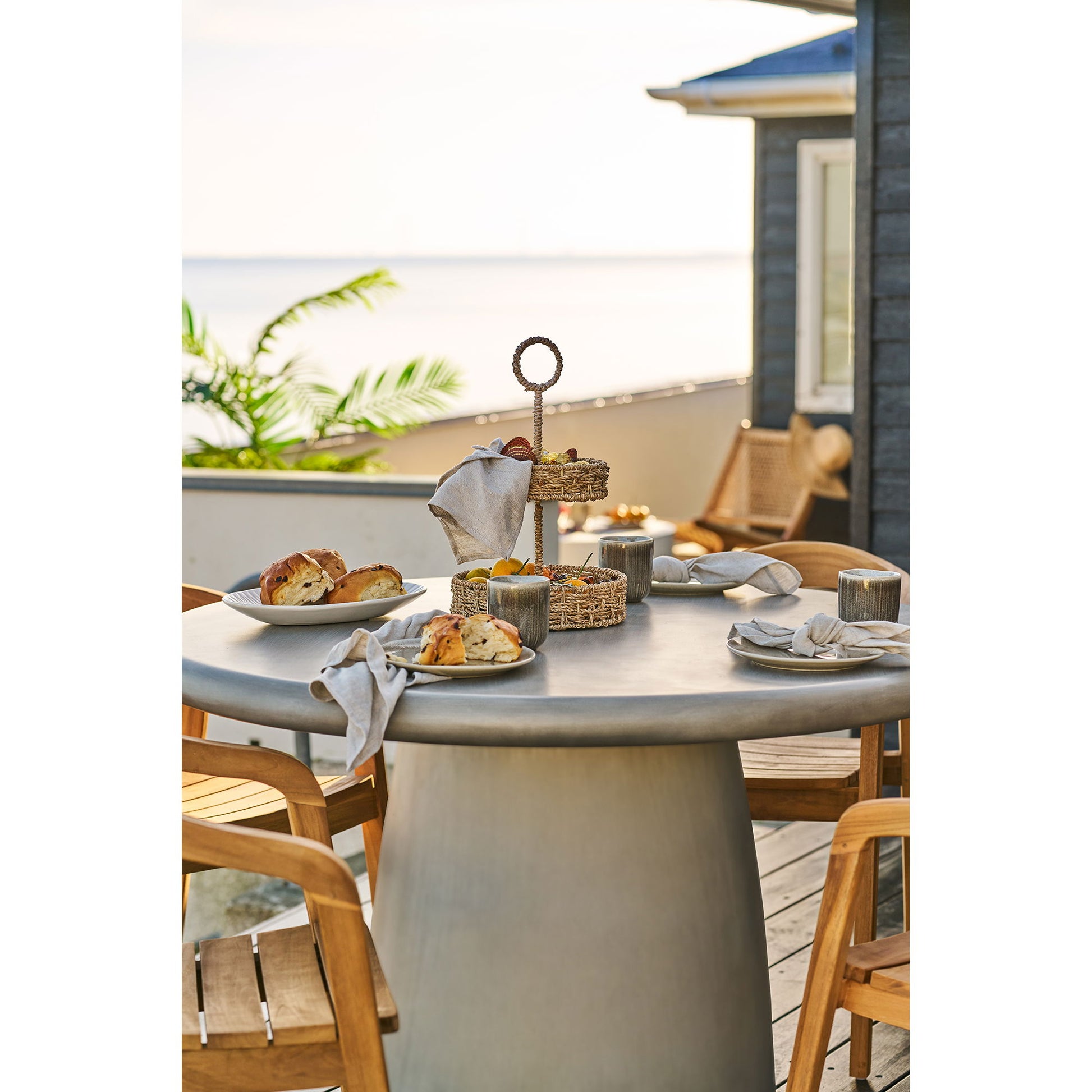 Bonnet Spisebord - Spisebord, Fiberclay, Grå Ø120X75 Cm ⎮ 5713917043101 ⎮ 7501190 