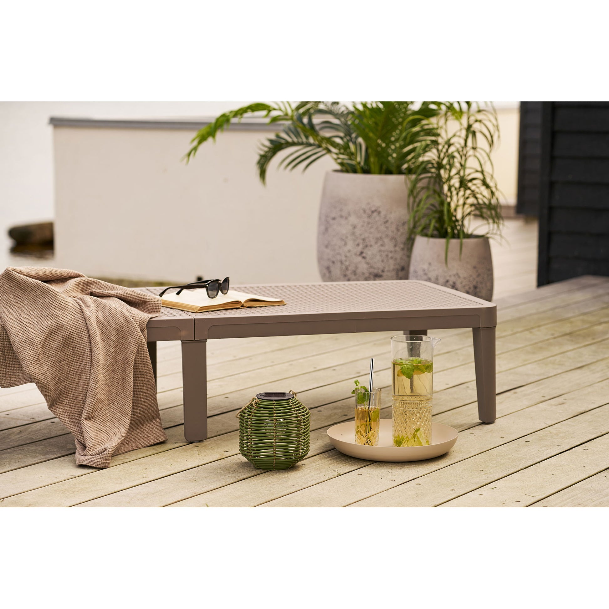 Crewe Lantern - Lanterne, Genopladelig Med Integreret Solcelle, Grøn ⎮ 5713917041732 ⎮ 7960002 